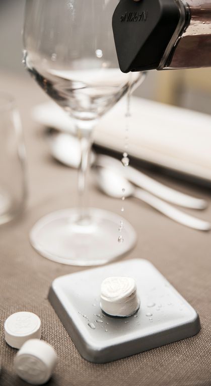 ONE 96 Single-Use Compressed Wipes in Viscose to Moisten – Individually Wrapped