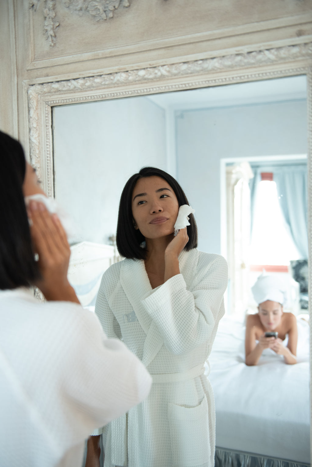 LUXE 240 Single-Use Compressed Wipes in Viscose to Moisten