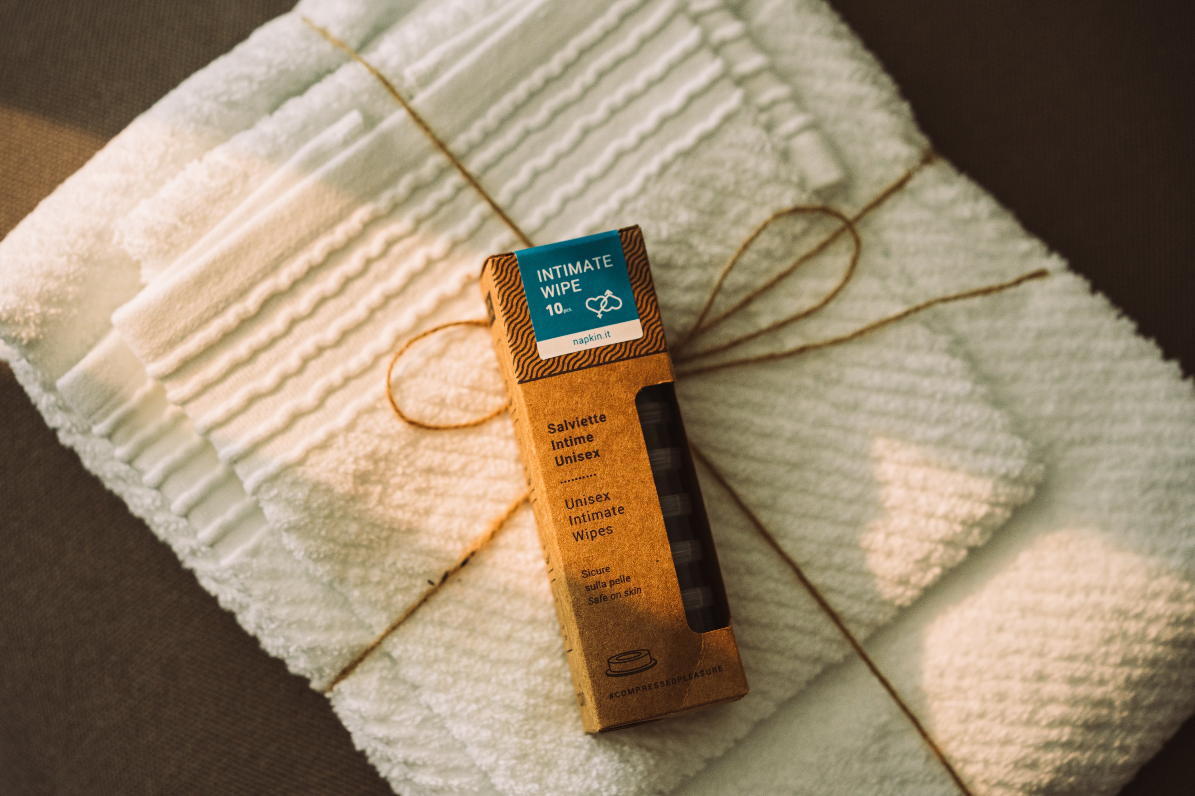 NAPKIN GO INTIMATE Single-Use Moistened Wipe for Personal Hygiene